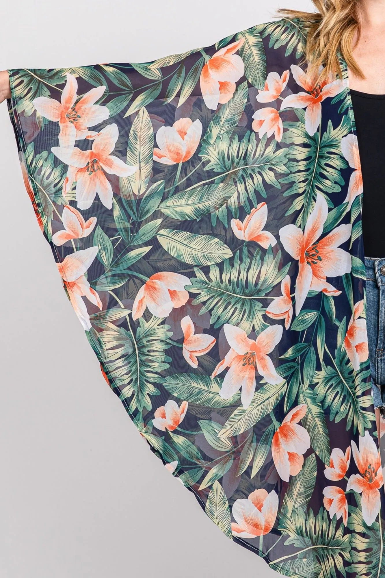 MS0366 Tropical Flower Leaves Kimono