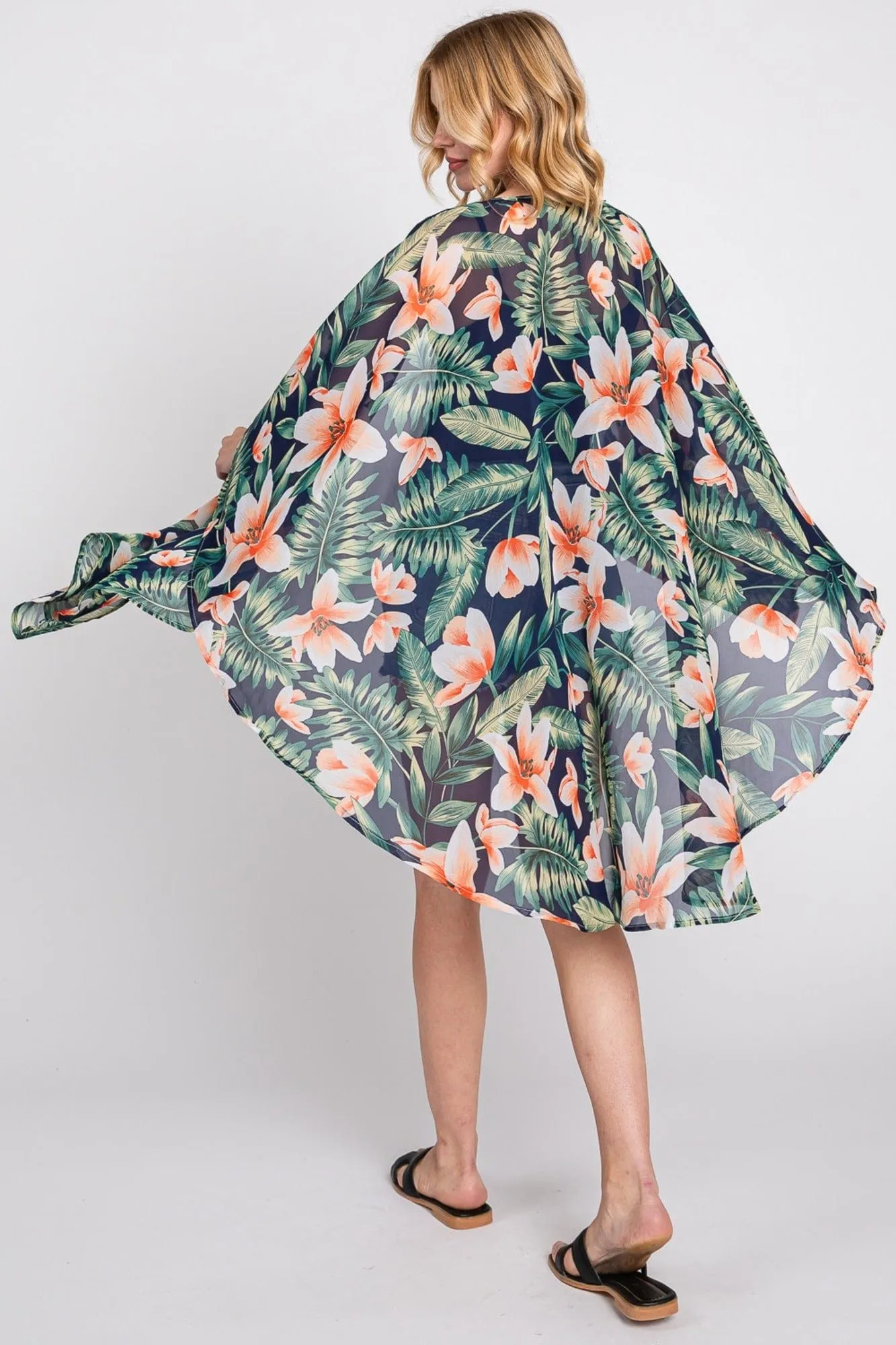 MS0366 Tropical Flower Leaves Kimono