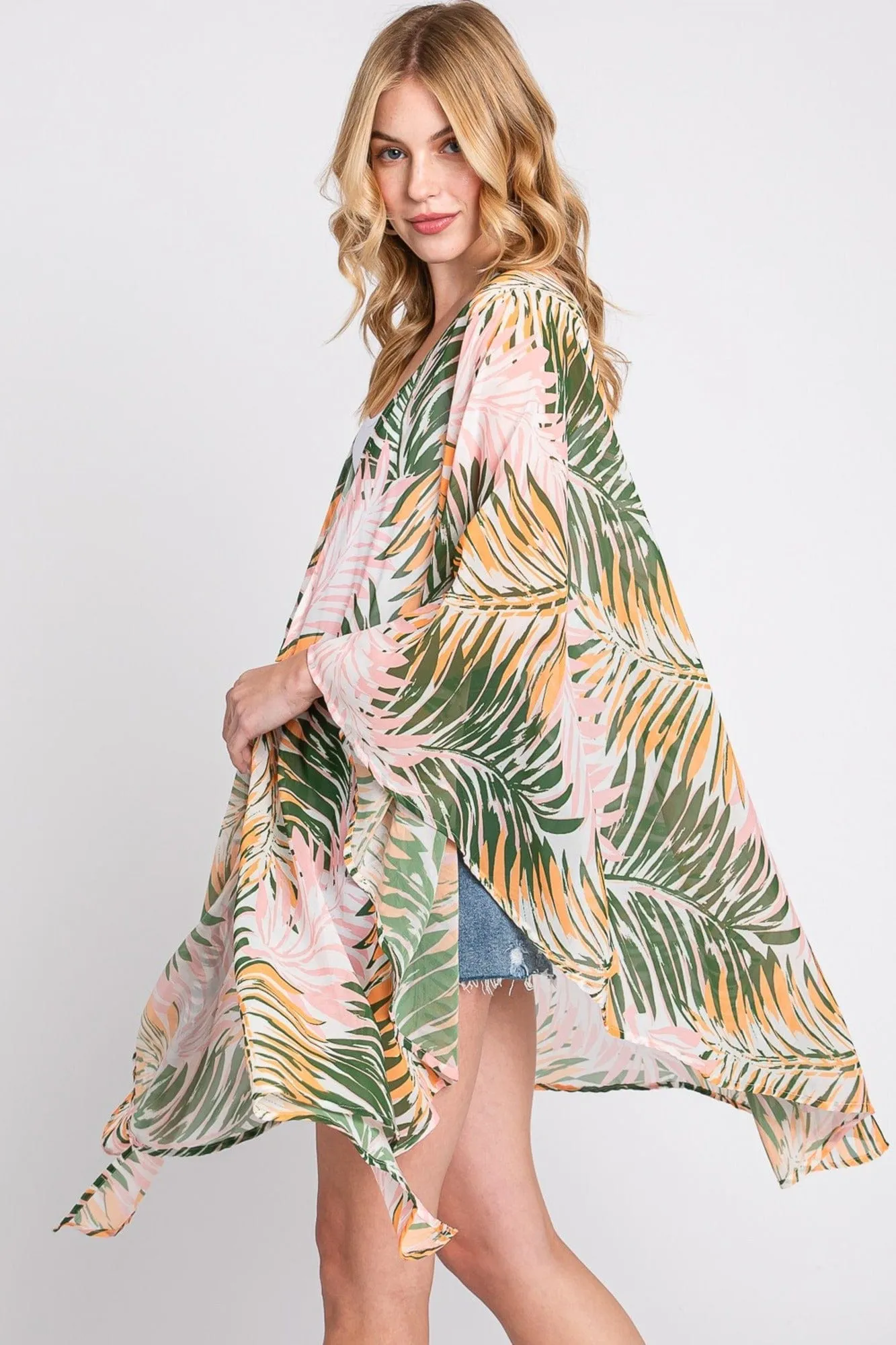 MS0368 Lyla Tropical Leaves Print Kimono