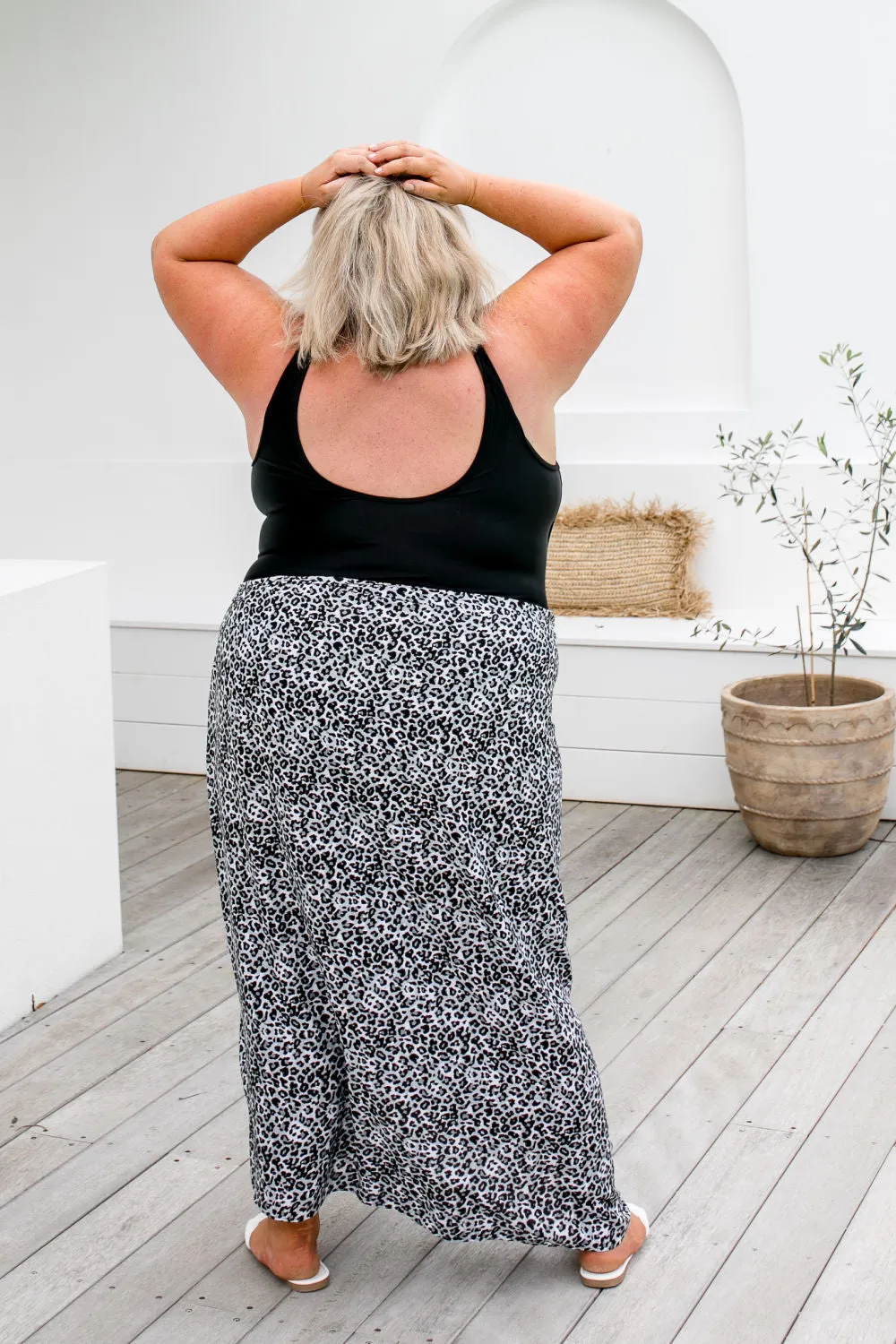 Sarong - Leopard Print - Black Grey & White