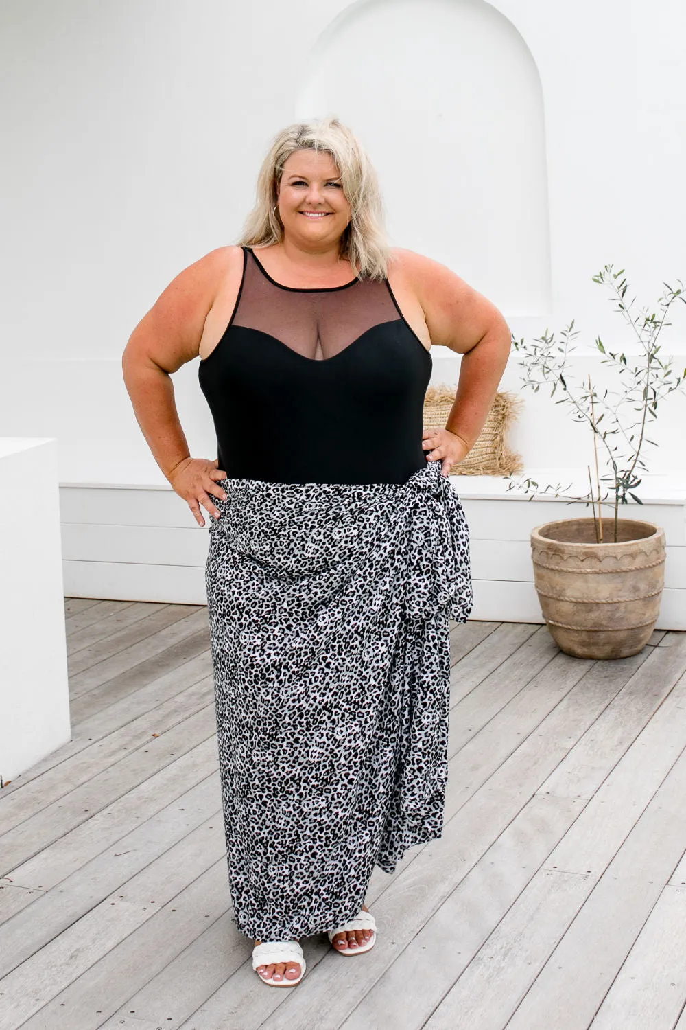 Sarong - Leopard Print - Black Grey & White